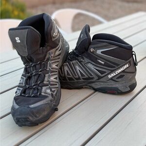 Salomon men’s hiking shoes